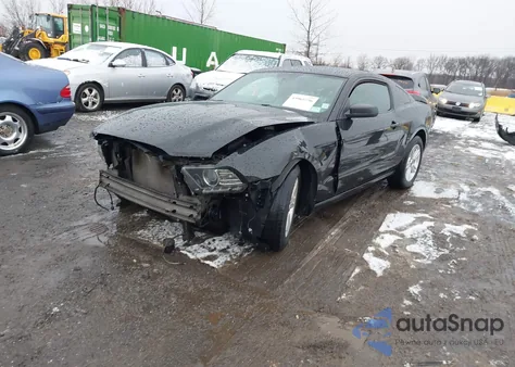 2014 Ford Mustang V6 from USA, damaged, VIN 1ZVBP8AM5E5329935